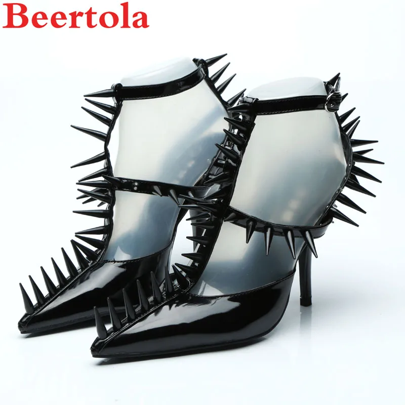 Beertola Luxury Woman Shoes Spiked Leather T-Strap Sandals Buckle Pointed Toe Rivets Studed Black Pumps Party Cat-walking Shoes
Beertola Luxury Woman Shoes Spiked Leather T-Strap Sandals Buckle Pointed Toe Rivets Studed Black Pumps Party Cat-walking Shoes