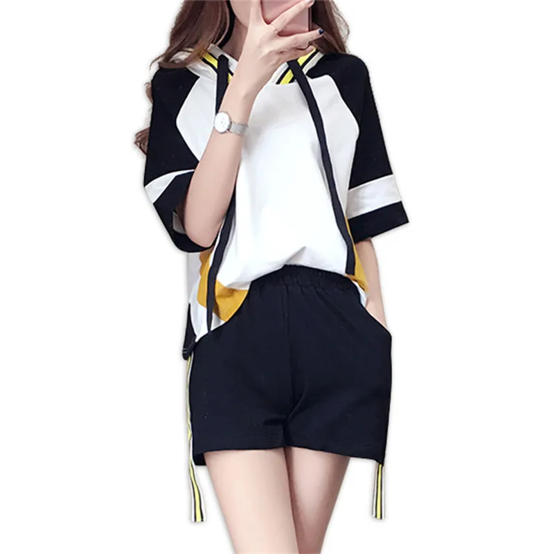 Casual women's suit jacket shorts summer 2018 new Korean fashion loose thin student T shirt uniform two-piece
Casual women's suit jacket shorts summer 2018 new Korean fashion loose thin student T shirt uniform two-piece