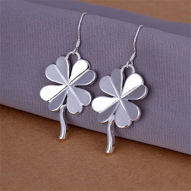 Classic High-Quality E152 Hot Selling Silver Plated Earrings for Woman Ladies Fashion Jewelry Four-leaf Clover Earrings
Classic High-Quality E152 Hot Selling Silver Plated Earrings for Woman Ladies Fashion Jewelry Four-leaf Clover Earrings