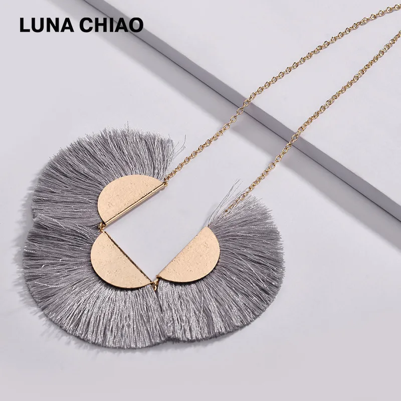 

LUNA CHIAO 2018 Fall Winter 4 colors Fashion Silk Fringe Tassels Bib Statement Chunky Necklaces for Women