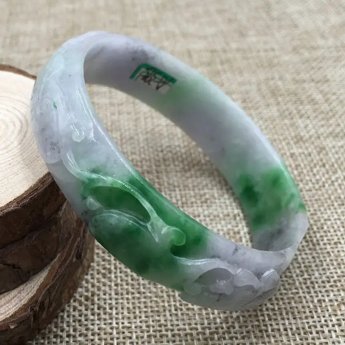 A-395 Beautiful Hand-carved Emerald Green Jadeite Jade Gems Bracelet Bangle 61mm
A-395 Beautiful Hand-carved Emerald Green Jadeite Jade Gems Bracelet Bangle 61mm