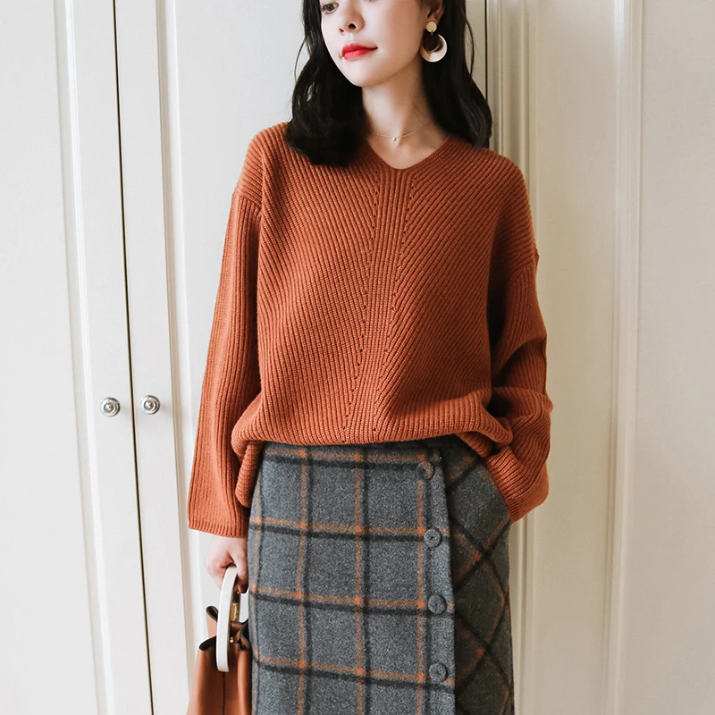 Autumn women's new 100% pure cashmere sweater fashion large size V-neck loose wild sweater women's bat sleeve pullover-Shipping
Autumn women's new 100% pure cashmere sweater fashion large size V-neck loose wild sweater women's bat sleeve pullover-Shipping