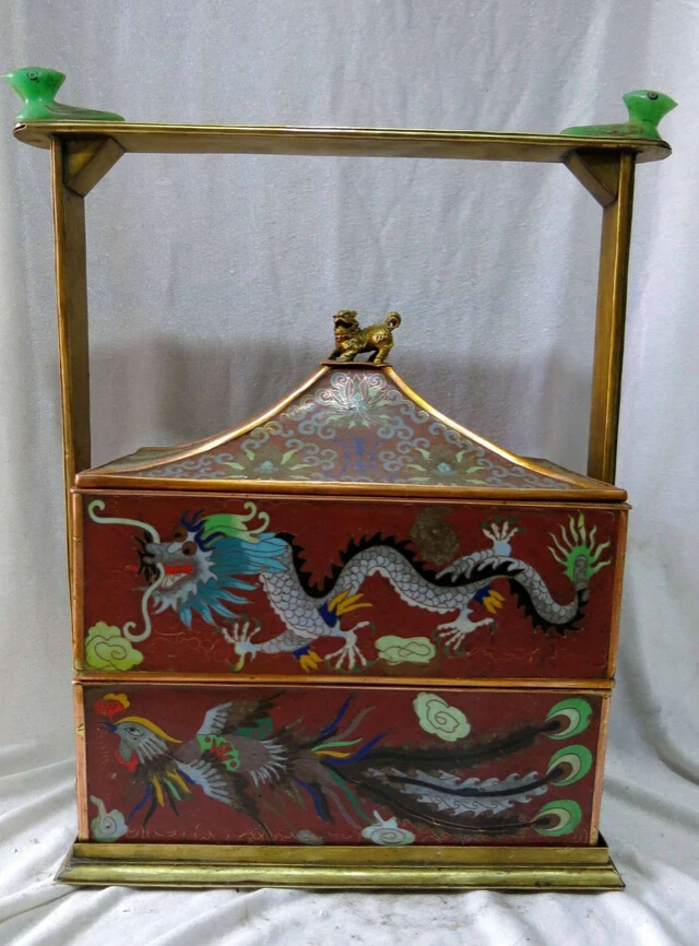 xd 001651 China copper red Cloisonne Beautifu dragon phoenix two storeys food box Statue
xd 001651 China copper red Cloisonne Beautifu dragon phoenix two storeys food box Statue