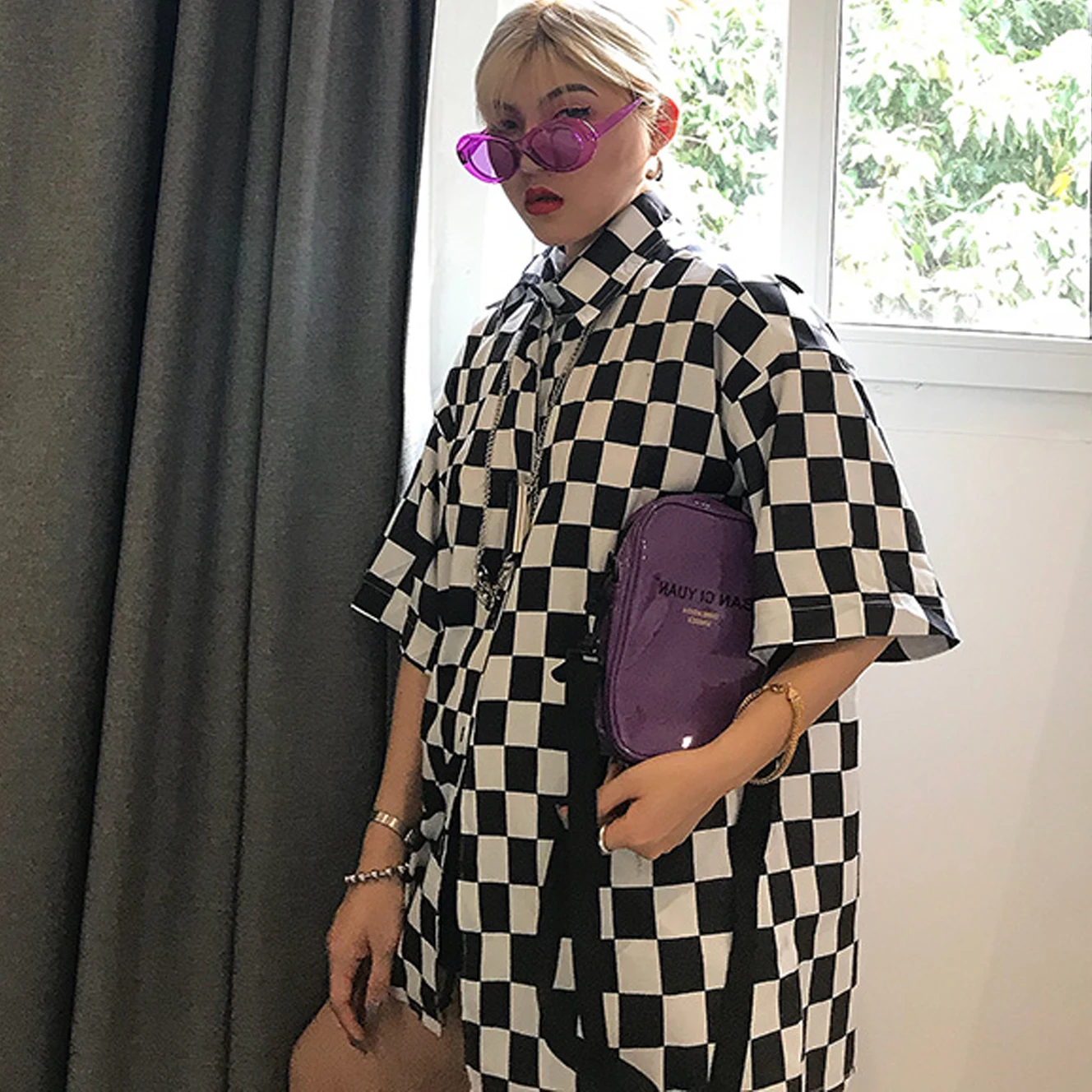 Women Man Checkerboard Plaid Loose Oversized Blouse Korean Top Shirt Summer Harajuku Streetwear Hip Hop Punk Cardigan Blusas Tee
Women Man Checkerboard Plaid Loose Oversized Blouse Korean Top Shirt Summer Harajuku Streetwear Hip Hop Punk Cardigan Blusas Tee