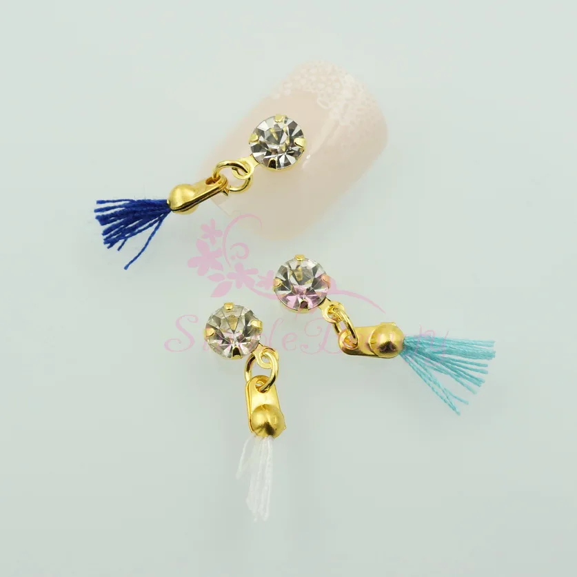 20pcs/lot Clear Crystal Rhinestones Gold Plated Alloy Charms Tassel Dangle Style Design Decorations Crafts 3D Nail Art Manicure
20pcs/lot Clear Crystal Rhinestones Gold Plated Alloy Charms Tassel Dangle Style Design Decorations Crafts 3D Nail Art Manicure