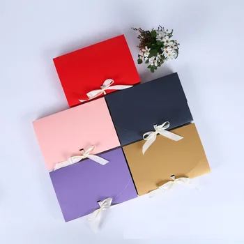 26x17.5x3.5cm Paper Gift Box Scarf Towel Underwear Pajamas Shirt Packaging Box with Ribbon W7194
26x17.5x3.5cm Paper Gift Box Scarf Towel Underwear Pajamas Shirt Packaging Box with Ribbon W7194