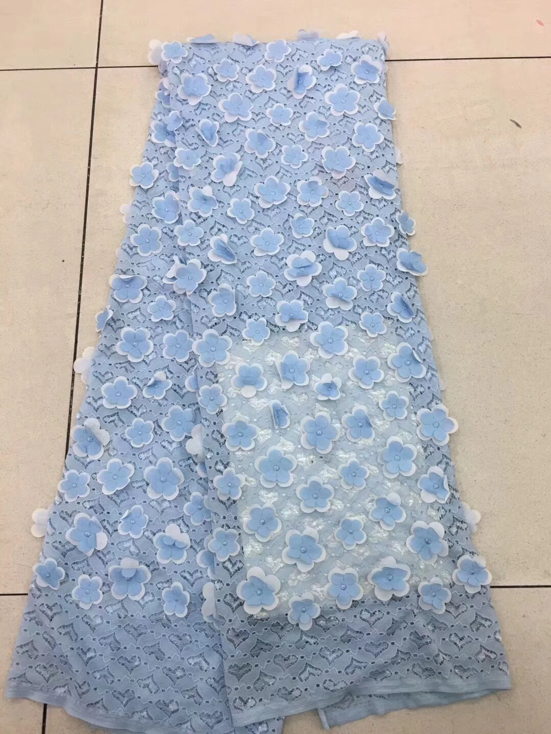 High Quality Blue African Mesh Lace Fabric 3D Flower French Tulle Lace Fabric 2018 Nigeria for bridal dress K-D2379
High Quality Blue African Mesh Lace Fabric 3D Flower French Tulle Lace Fabric 2018 Nigeria for bridal dress K-D2379