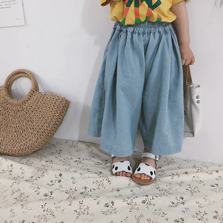 Summer girls cotton thin loose wide leg denim pants baby girl solid color casual jeans children trousers
Summer girls cotton thin loose wide leg denim pants baby girl solid color casual jeans children trousers