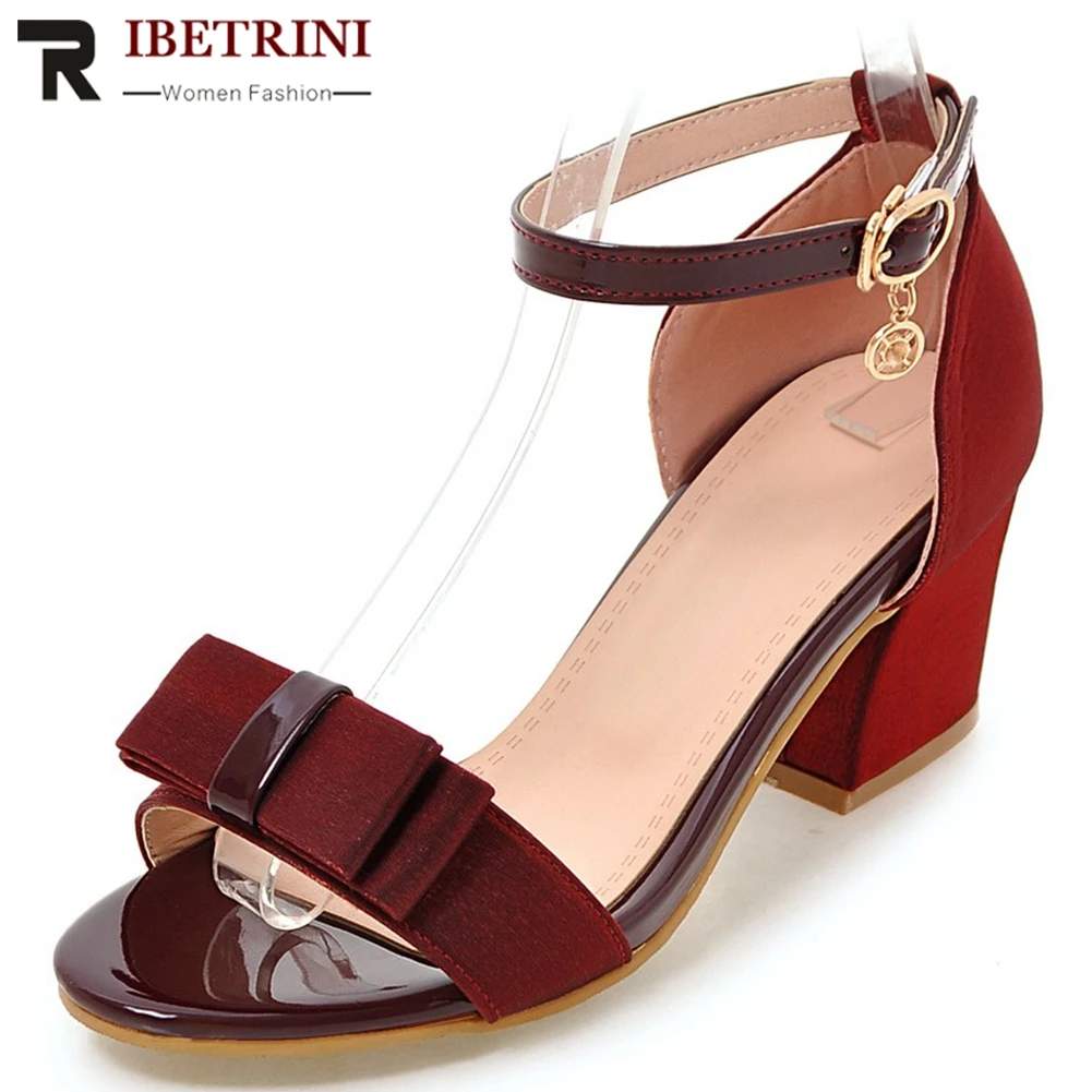 RIBETRINI 2019 New Sweet Butterfly Knot Sandals Woman Summer Ankle Strap High Heel Sandals Woman Shoes Women Large Size 32-43
RIBETRINI 2019 New Sweet Butterfly Knot Sandals Woman Summer Ankle Strap High Heel Sandals Woman Shoes Women Large Size 32-43