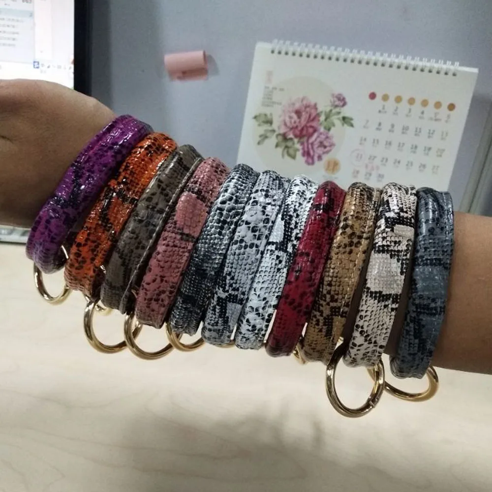 Faux Leather Snake Pattern Round Bracelet Keychain Wholesale Blanks Custom Keychain Clip Bag Charm Gift DOM1061298
Faux Leather Snake Pattern Round Bracelet Keychain Wholesale Blanks Custom Keychain Clip Bag Charm Gift DOM1061298