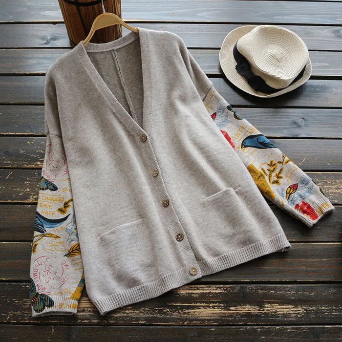 Japanese Mori Girl Sweater Women Clothing Autumn New Full Sleeved V-neck Printed Buttons Preppy Vintage Female Sweater Cardigan
Japanese Mori Girl Sweater Women Clothing Autumn New Full Sleeved V-neck Printed Buttons Preppy Vintage Female Sweater Cardigan