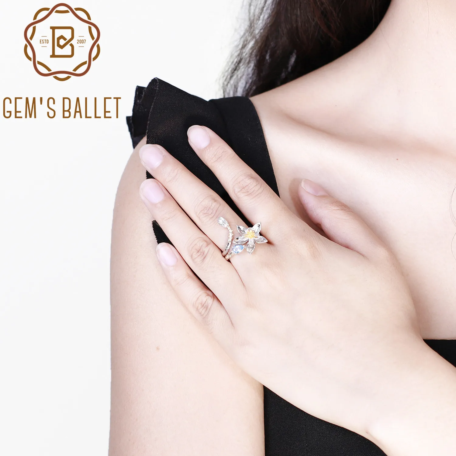 GEM'S BALLET Natural Swiss Blue Topaz Gemstone Ring Jewelry 925 Sterling Silver Handmade Flowers Adjustable Open Rings for Women
GEM'S BALLET Natural Swiss Blue Topaz Gemstone Ring Jewelry 925 Sterling Silver Handmade Flowers Adjustable Open Rings for Women