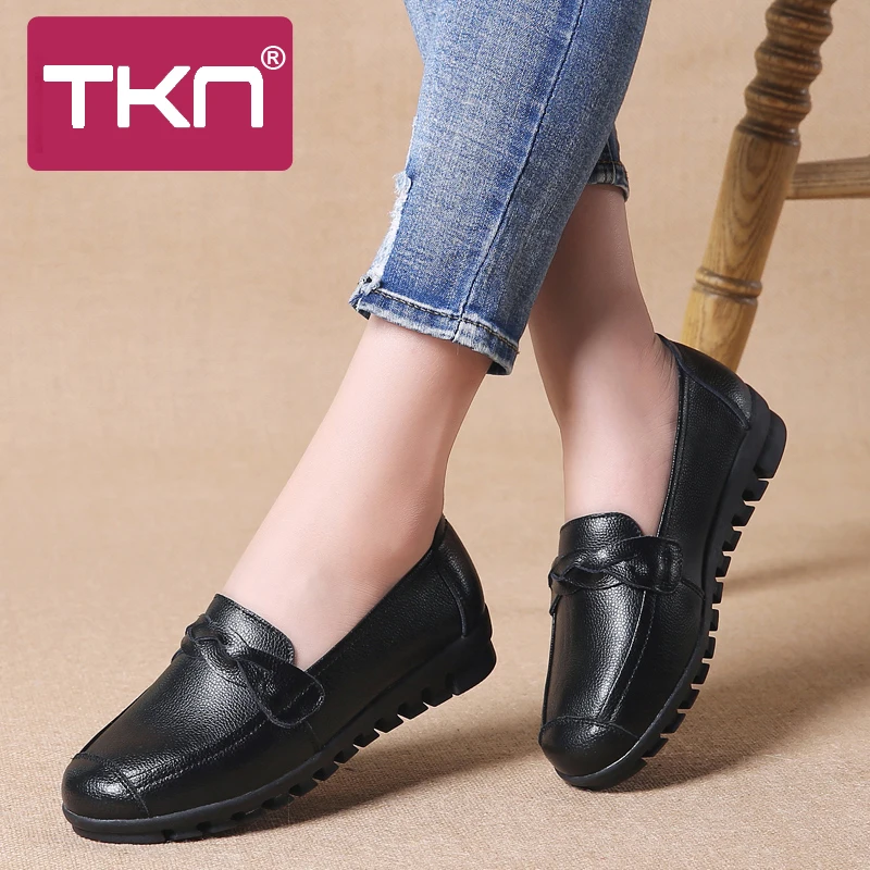 TKN 2019 Spring Women Flats Shoes Slip-On Casual Loafers Genuine Leather Boat Shoes Ladies Fashion Lightweight Driving Shoes 699
TKN 2019 Spring Women Flats Shoes Slip-On Casual Loafers Genuine Leather Boat Shoes Ladies Fashion Lightweight Driving Shoes 699