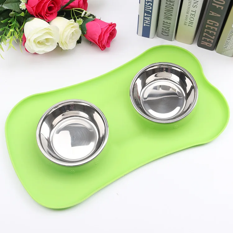 DOGIBILA New creative sunscreen silicone pet double bowl Environmental protection silicone antiskid tableware dog bowl
DOGIBILA New creative sunscreen silicone pet double bowl Environmental protection silicone antiskid tableware dog bowl