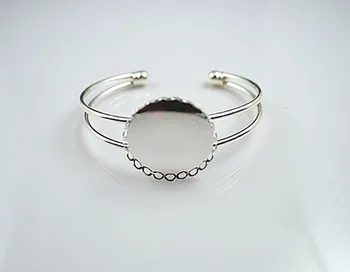 Free fashion copper bracelets base, base diameter 25 mm lace plate round, do not contain nickel, lead safe
Free fashion copper bracelets base, base diameter 25 mm lace plate round, do not contain nickel, lead safe