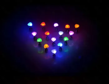 Factory direct sales LED electronic luminous stud earrings, diamond flash earrings wholesale, Christmas luminous ornaments
Factory direct sales LED electronic luminous stud earrings, diamond flash earrings wholesale, Christmas luminous ornaments