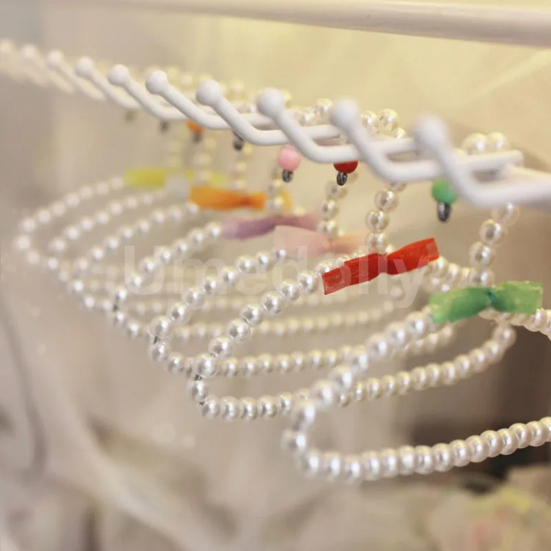 doll clothes hanger (4)