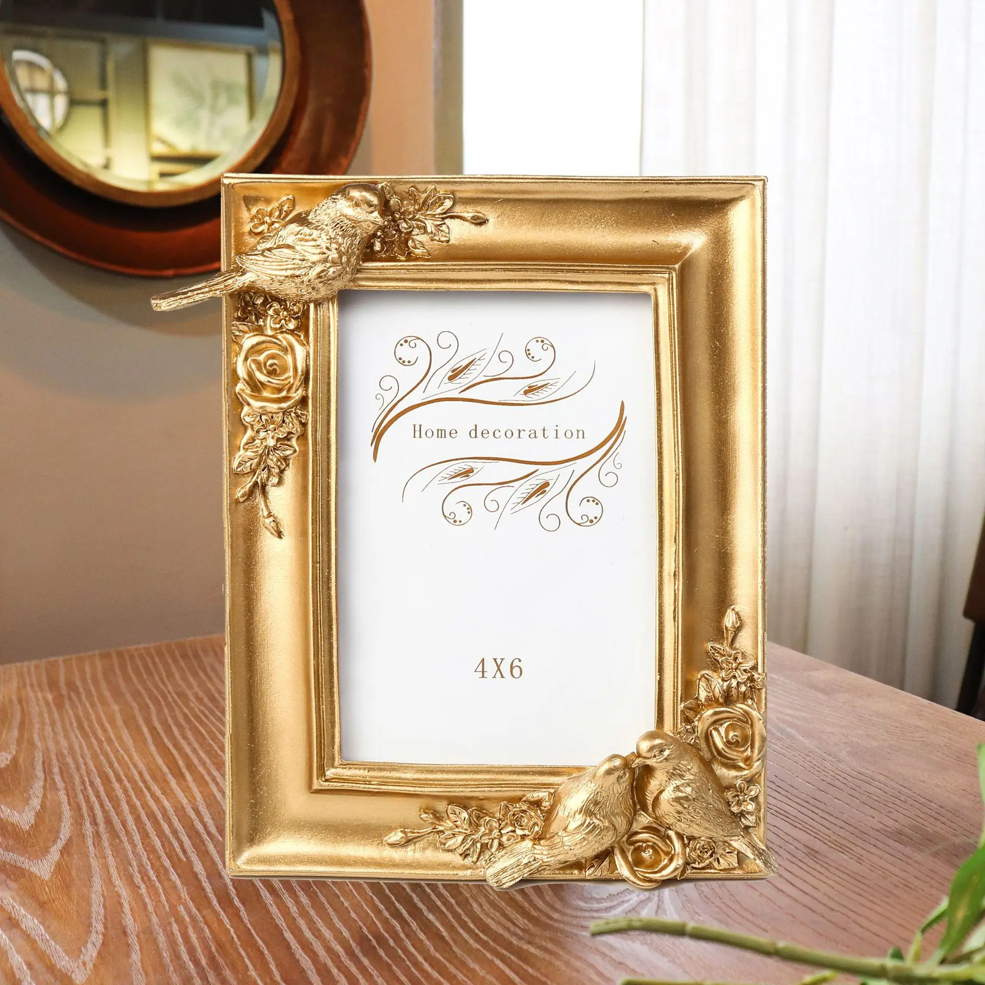 European Aristocratic Bird Photo Frame 6 Inch Embossed Gold Vintage Resin Photo Frame Suitable for Friends, Lovers Gifts
European Aristocratic Bird Photo Frame 6 Inch Embossed Gold Vintage Resin Photo Frame Suitable for Friends, Lovers Gifts