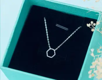 Simple Real. 925 Sterling Silver Jewelryy Open Hexagon pendants /necklace geometric jewelry -"New" 8mm*9mm GTLX712
Simple Real. 925 Sterling Silver Jewelryy Open Hexagon pendants /necklace geometric jewelry -"New" 8mm*9mm GTLX712