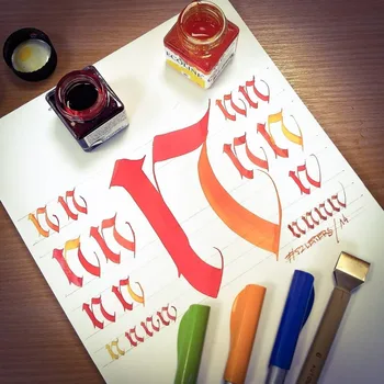 japan pilot Art font parallel fountain pen Art creation painting Font design scrapbook DIY student School supplies 
japan pilot Art font parallel fountain pen Art creation painting Font design scrapbook DIY student School supplies