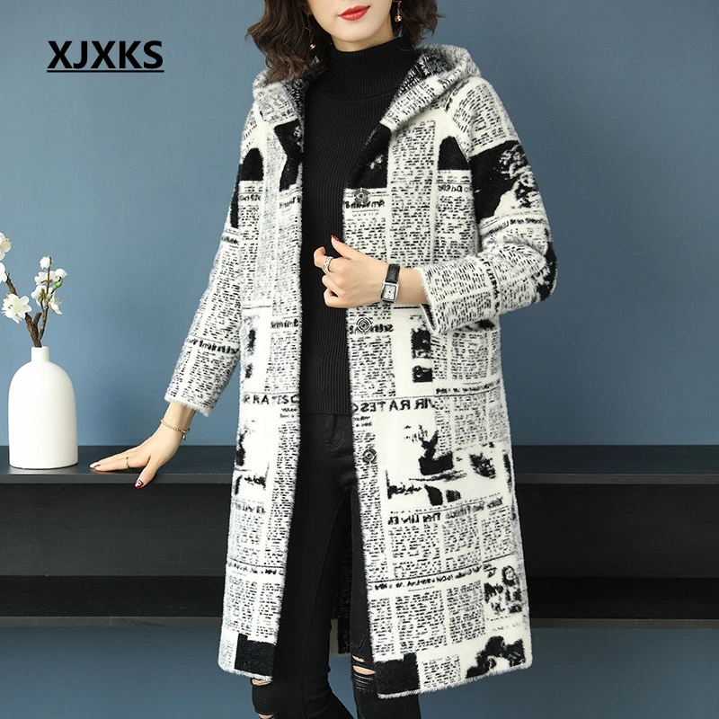XJXKS winter 2018 new women wool coat fashion unique patterns casaco feminino inverno high quality hooded woman long coat
XJXKS winter 2018 new women wool coat fashion unique patterns casaco feminino inverno high quality hooded woman long coat