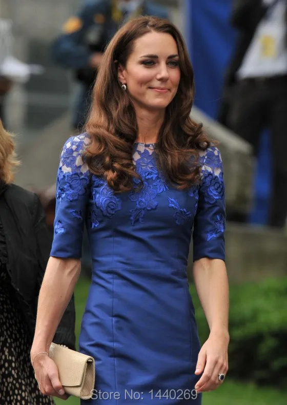 Kate Middleton in Blue Dress at Freedom of the City Ceremony in Quebec-08-560x789