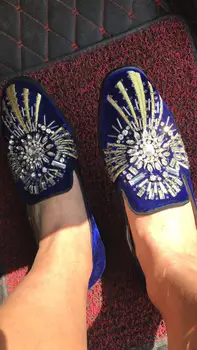 2018 New Fashion Diamond Embroidery Velve Man Shoes Luxury Handmade Wedding and Party Loafers Men Flats size 39-47 Free shipping
2018 New Fashion Diamond Embroidery Velve Man Shoes Luxury Handmade Wedding and Party Loafers Men Flats size 39-47 Free shipping