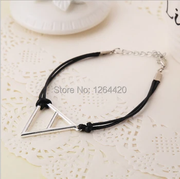 Euro-American Movie 30 Seconds To Mars Logo Triangle Pendant Bracelets Men Alloy Bracelets Large Stock 24pcs/lot
Euro-American Movie 30 Seconds To Mars Logo Triangle Pendant Bracelets Men Alloy Bracelets Large Stock 24pcs/lot