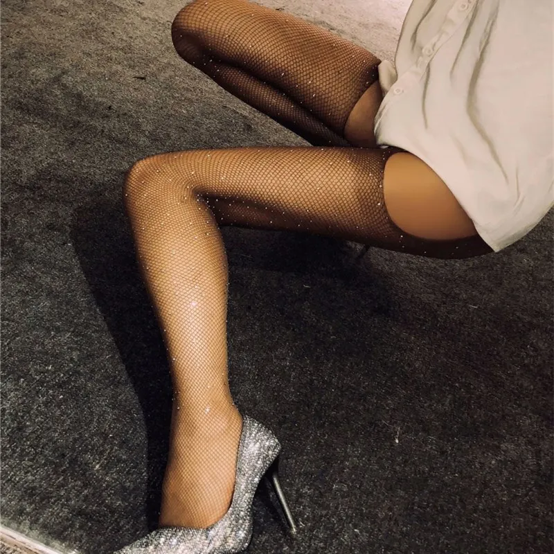 CZCCWD 2019 Women's Stockings Open Crotch Fishnet Pantyhose Women Sheer Lace Delight Diamond Mesh Sexy Stockings Three Colors
CZCCWD 2019 Women's Stockings Open Crotch Fishnet Pantyhose Women Sheer Lace Delight Diamond Mesh Sexy Stockings Three Colors
