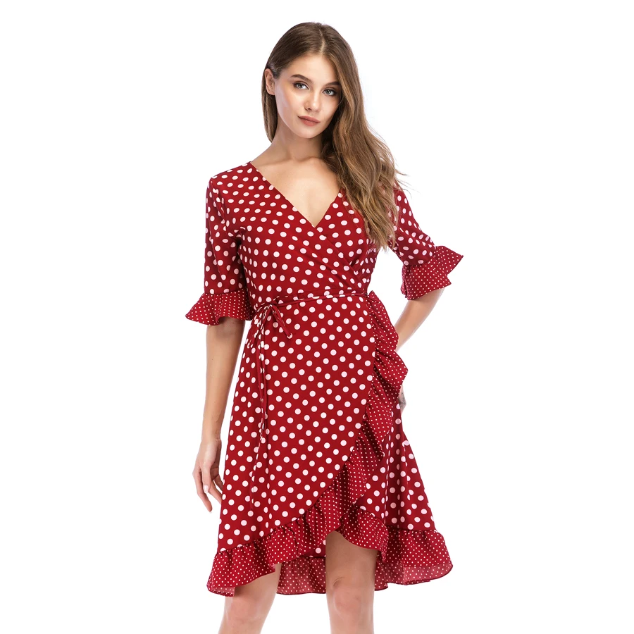 ZADORIN 2019 Vintage Bohemian Summer Dress Women V Neck Polka Dot Ruffle Midi Casual Party Dress Elegant Black White Red Dress
ZADORIN 2019 Vintage Bohemian Summer Dress Women V Neck Polka Dot Ruffle Midi Casual Party Dress Elegant Black White Red Dress