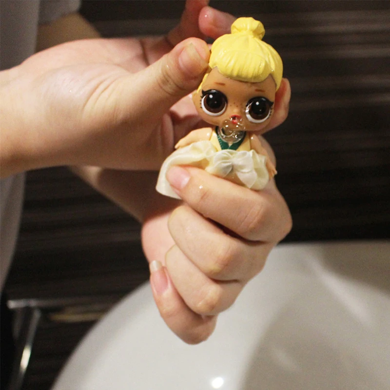 lol-original-9-5cm-LOL-Surprise-Doll-Magic-Funny-Removable-Egg-Ball-Doll-Toy-Educational-Novelty(3)