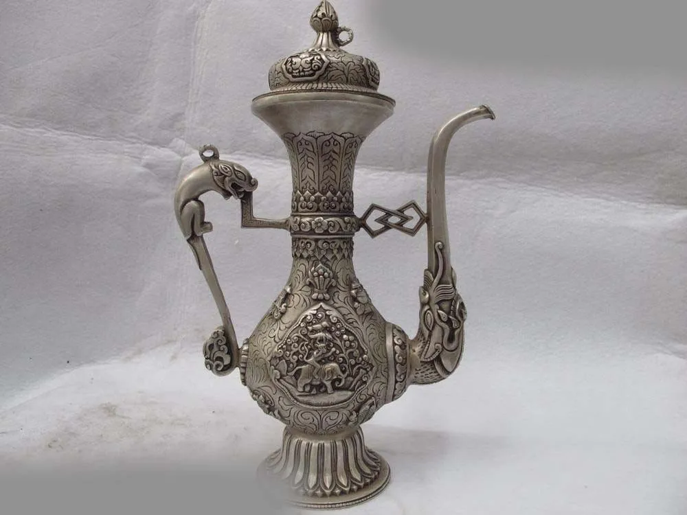 Tibet Folk white Copper Bronze Silver lion Beast Monkey Elephant Flagon wine pot
Tibet Folk white Copper Bronze Silver lion Beast Monkey Elephant Flagon wine pot