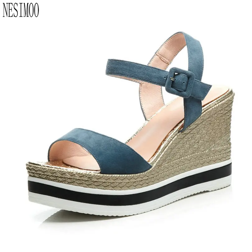 NESIMOO 2018 Fashion Women Sandals Shoes Woman Ankle Strap Leather Wedge High Heel Buckle Ladies Wedding Shoes Size 34-43
NESIMOO 2018 Fashion Women Sandals Shoes Woman Ankle Strap Leather Wedge High Heel Buckle Ladies Wedding Shoes Size 34-43