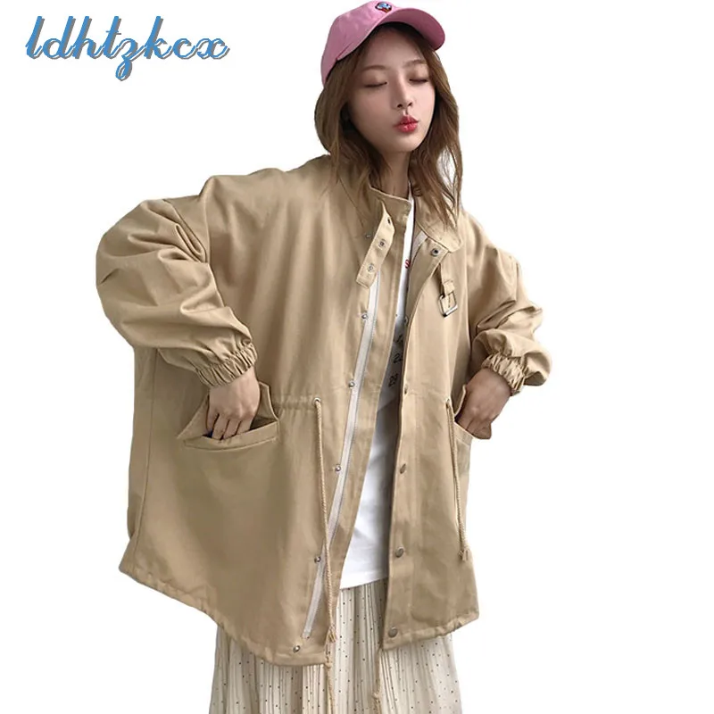Trench Coat Women Loose Windbreaker 2018 Autumn Korean Office Lady White Khaki Trench Winter New Zipper Pockets Coats LD38
Trench Coat Women Loose Windbreaker 2018 Autumn Korean Office Lady White Khaki Trench Winter New Zipper Pockets Coats LD38