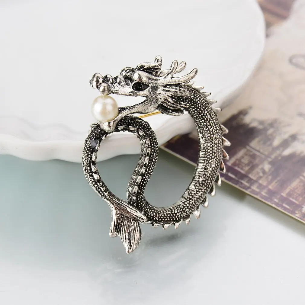 Women Girls Wedding Bouquets Alloy Dragon Totem Brooch Created Elegant Brooch Elegant Brooch Crystal Ladies Chic Brooch
Women Girls Wedding Bouquets Alloy Dragon Totem Brooch Created Elegant Brooch Elegant Brooch Crystal Ladies Chic Brooch