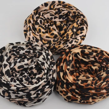 Europe and America popular Leopard scarf,muslim hijab,All-match Lady Soft Scarf,Warm Pashmina Scarves,winter thicken Shawls,cape
Europe and America popular Leopard scarf,muslim hijab,All-match Lady Soft Scarf,Warm Pashmina Scarves,winter thicken Shawls,cape