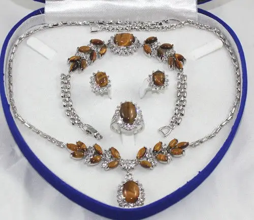 ******Rare 18K White Gold GP Inlay Tiger's Eye Necklace Bracelet Earring Ring No box A
******Rare 18K White Gold GP Inlay Tiger's Eye Necklace Bracelet Earring Ring No box A