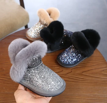 2019 winter new children's boots Korean children's sequins snow boots fashion rabbit hair girls plus cotton warm cotton boots
2019 winter new children's boots Korean children's sequins snow boots fashion rabbit hair girls plus cotton warm cotton boots