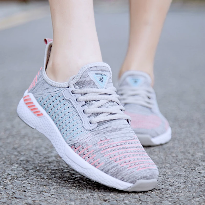 2019 Spring New Women Men Sport Shoes Lac-up Running Shoes Lightweight Comfortable Breathable Couple Walking Sneakers woman
2019 Spring New Women Men Sport Shoes Lac-up Running Shoes Lightweight Comfortable Breathable Couple Walking Sneakers woman