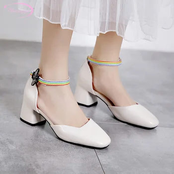 Japanese sweet style comfortable round toe summer sandals fashion color matching hook medium with chunky women's shoes
Japanese sweet style comfortable round toe summer sandals fashion color matching hook medium with chunky women's shoes