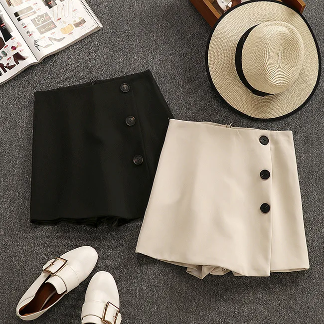 2019 Summer New Arrival Korean Style Loose High Waist Skirt Shorts Wide Leg Shorts With Buttons Decorated Free Shipping
2019 Summer New Arrival Korean Style Loose High Waist Skirt Shorts Wide Leg Shorts With Buttons Decorated Free Shipping