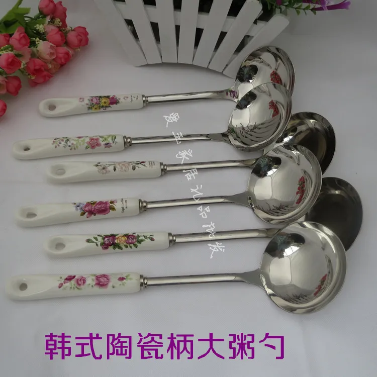 A large spoon handle kitchen pot cooking authentic ceramic spoon spoon spoon spoon cooking porridge into creative stainless stee
A large spoon handle kitchen pot cooking authentic ceramic spoon spoon spoon spoon cooking porridge into creative stainless stee