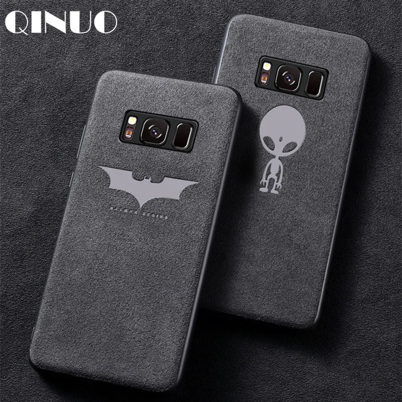 QINUO Cool Batman Turn Fur Suede Case For Samsung Galaxy S7 Edge S8 S9 S10 Plus Note 8 9 J4 J6 A7 2018 leather Telefon Kilifi
QINUO Cool Batman Turn Fur Suede Case For Samsung Galaxy S7 Edge S8 S9 S10 Plus Note 8 9 J4 J6 A7 2018 leather Telefon Kilifi
