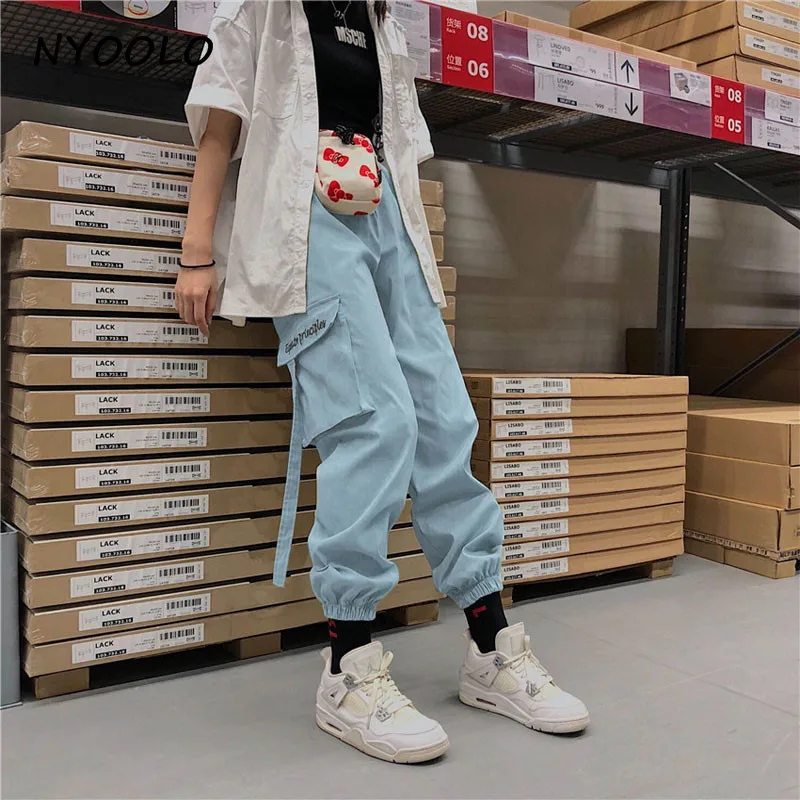 NYOOLO Autumn hip hop high waist big pockets cargo pants letters embroidery elastic waist Ribbon pants women men streetwear
NYOOLO Autumn hip hop high waist big pockets cargo pants letters embroidery elastic waist Ribbon pants women men streetwear