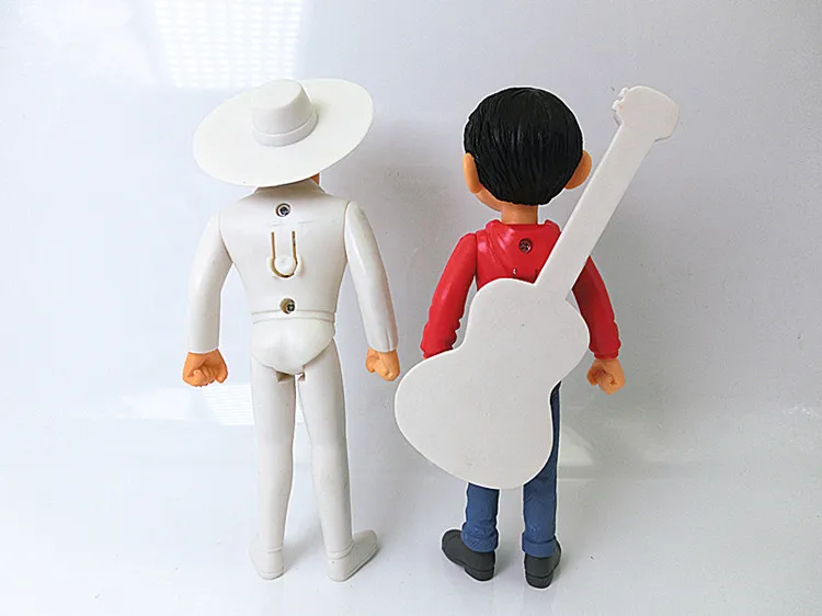 HOT-5PCS-Set-Movie-Coco-Figurines-Miguel-Ernesto-de-la-Cruz-Hector-Mama-Abuelita-Action-Figure (2)