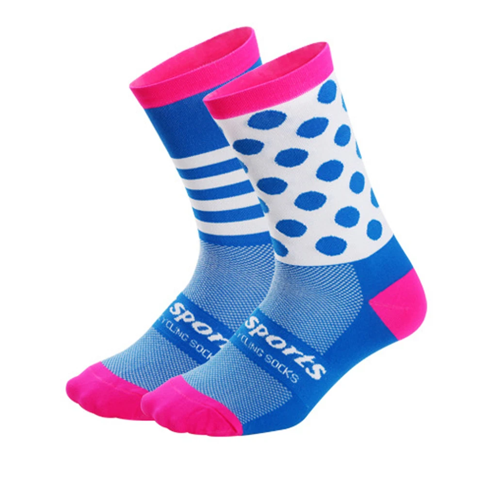 Fine Quality Professional Cycling Socks Men Women Road Bicycle Socks Outdoor Brand Racing Bike Breathable Compression Socks
Fine Quality Professional Cycling Socks Men Women Road Bicycle Socks Outdoor Brand Racing Bike Breathable Compression Socks