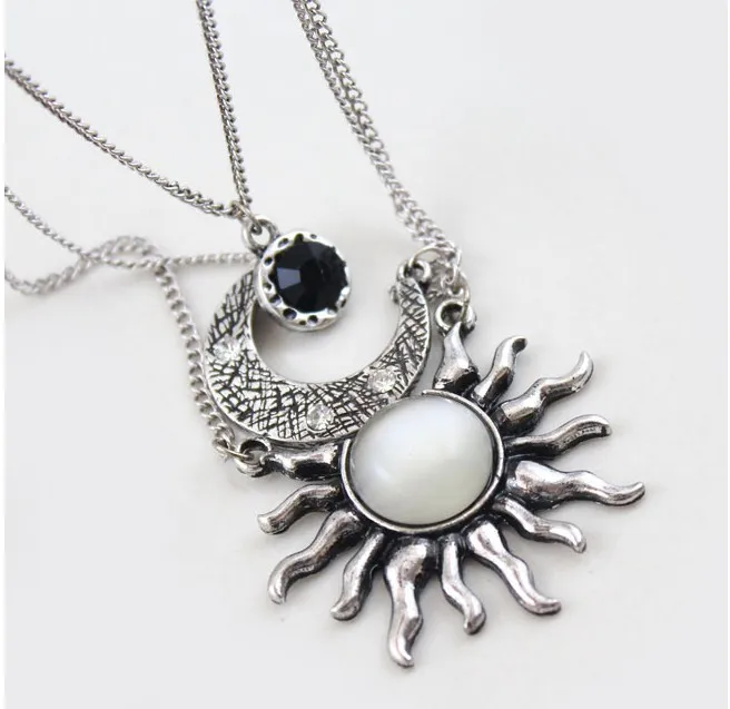 Vintage Bohemia Sun Moon Multilayer Chain Antique Silver Gold Big White Stone Pendant Necklace Delicate Crystal Zircon Collar
Vintage Bohemia Sun Moon Multilayer Chain Antique Silver Gold Big White Stone Pendant Necklace Delicate Crystal Zircon Collar