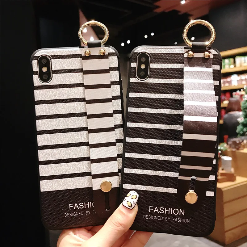 3D Relief Funda Wrist Strap Kickstand Phone Case for Samsung Galaxy A10 A20 A30 A40 A50 A60 A70 M20 Cover Black and White Stripe
3D Relief Funda Wrist Strap Kickstand Phone Case for Samsung Galaxy A10 A20 A30 A40 A50 A60 A70 M20 Cover Black and White Stripe
