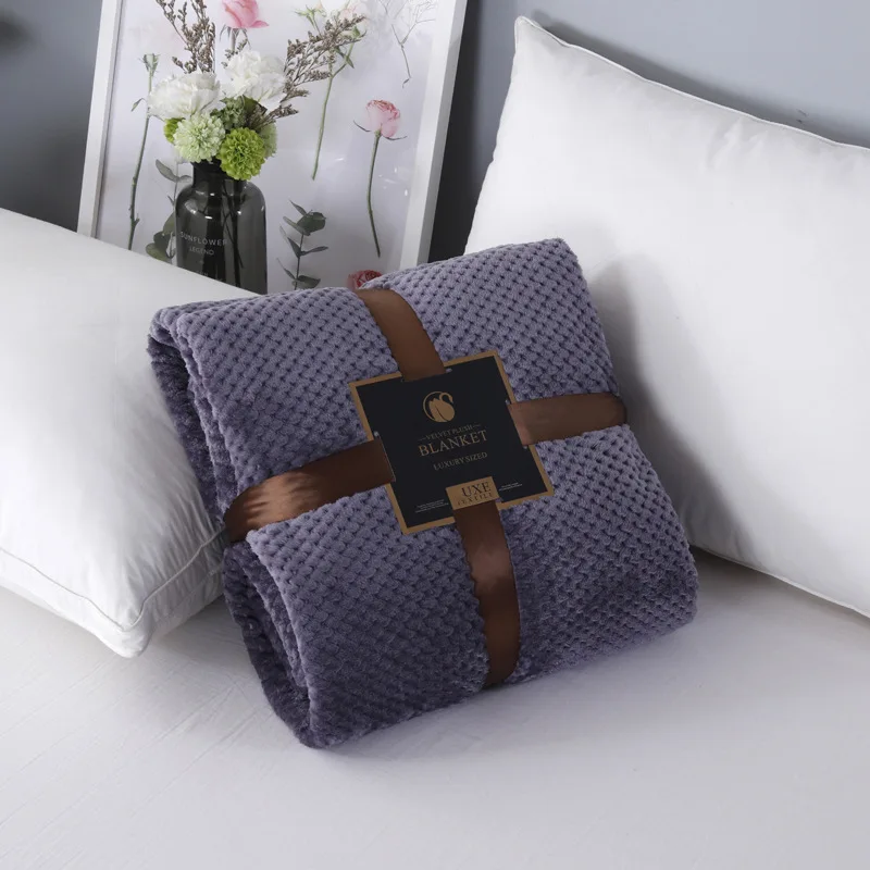 High quality coral thick blanket summer air conditioning towel quilt nap flannel office small blanket anti-static blanket
High quality coral thick blanket summer air conditioning towel quilt nap flannel office small blanket anti-static blanket
