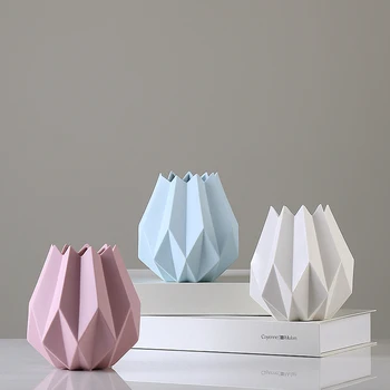 Nordic Modern Minimalist Floral Color Ceramic Vase Origami Design Desktop Ornaments Decoration Fashion Crafts Living Room
Nordic Modern Minimalist Floral Color Ceramic Vase Origami Design Desktop Ornaments Decoration Fashion Crafts Living Room